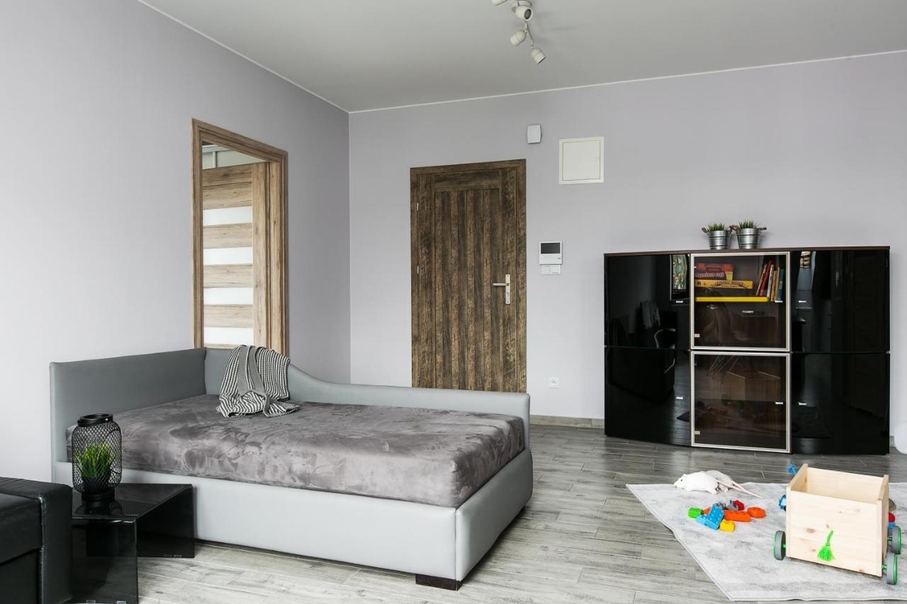 Aparthotel Novum Krasków Dış mekan fotoğraf